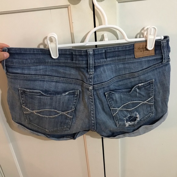 Abercrombie Jean shorts - Picture 3 of 3